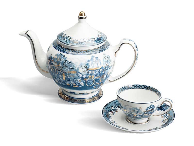Những bộ ấm trà dùng quà tặng gốm sứ Minh Long đẹp nhất hiện nay