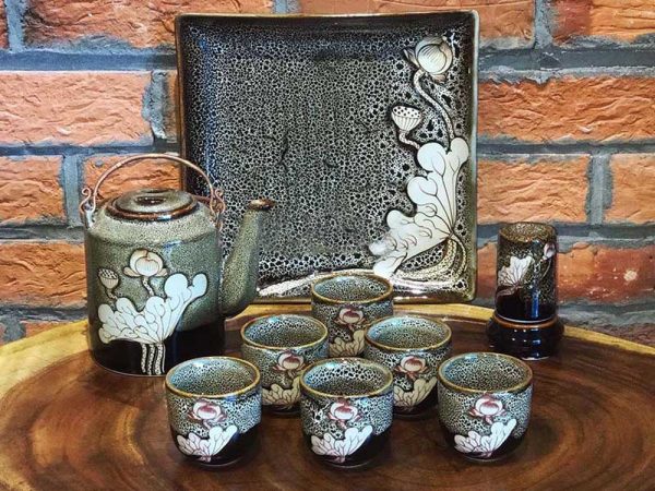 Tại sao nên mua ấm trà Bát Tràng? Cửa hàng bán bộ ấm trà Bát Tràng uy tín?